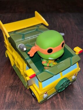 Funko Pop Rides Teenage Mutant Ninja Turtles Michelangelo & Turtle Van retired